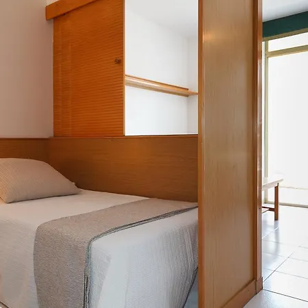 Uhc Pacific Apartment *